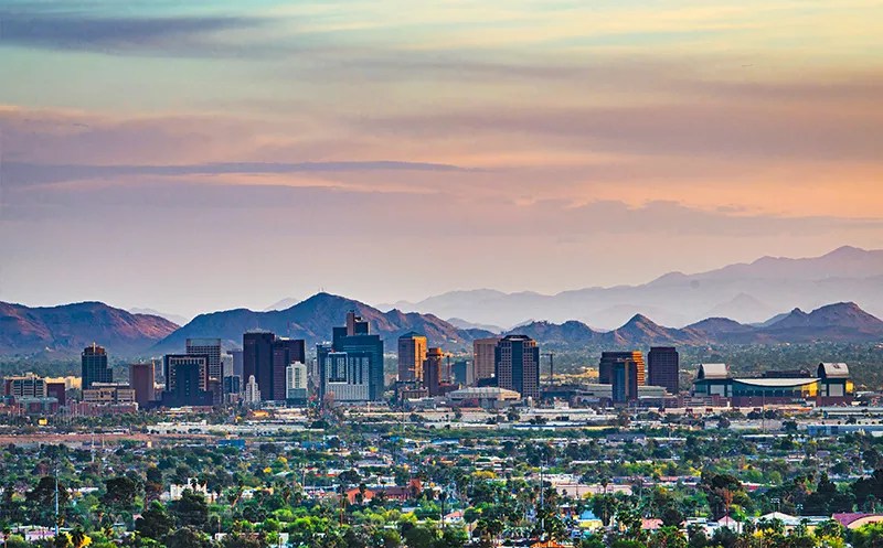 How Digital Media Reshapes Local Journalism and Community Trust in Phoenix